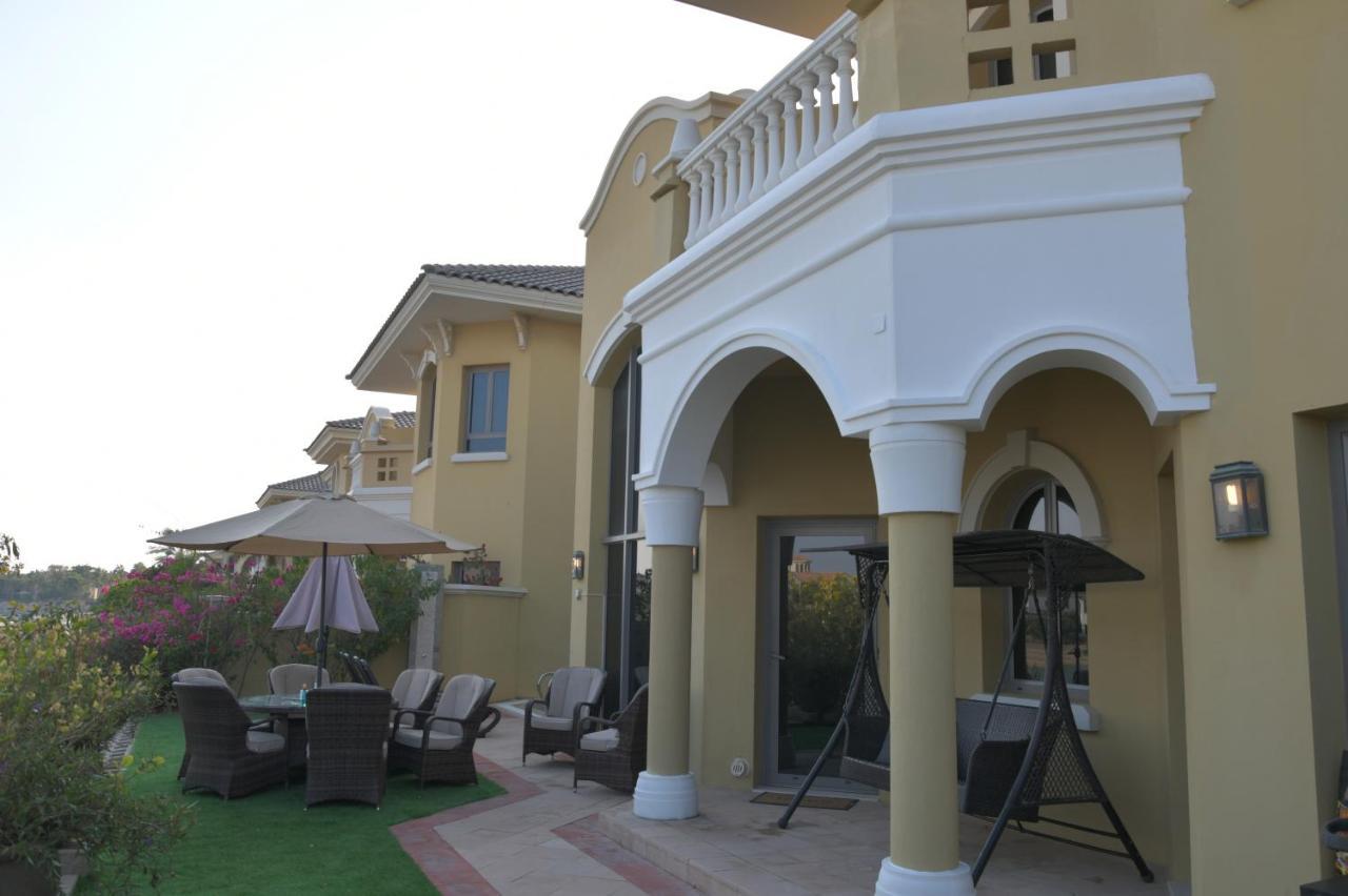 Chic 4Br Villa With Assistant Room And Private Pool On Palm Jumeirah By Deluxe Holiday Homes Dubai Exterior photo